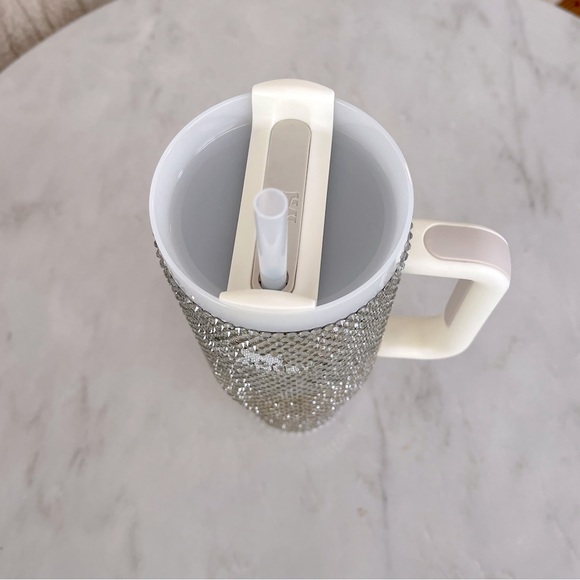 Stanley 40oz Quencher H2.O Flowstate Tumbler - Picture 7 of 15